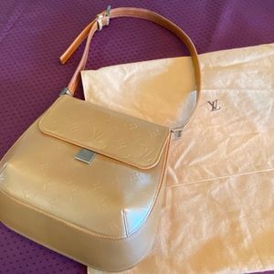 Louis Vuitton Gold Sutter Shoulder bag